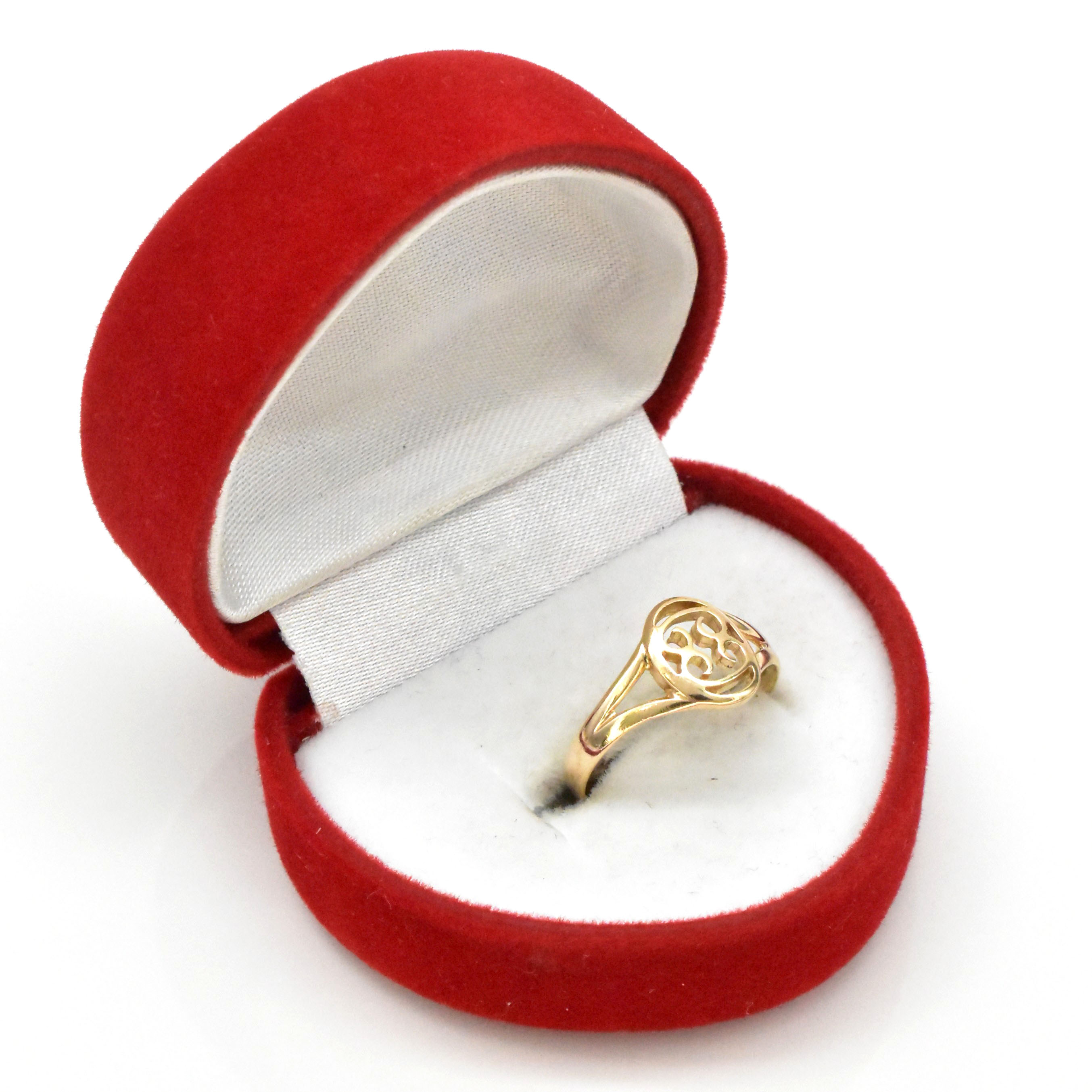 Златен дамски пръстен с ажурен орнамент 14K
