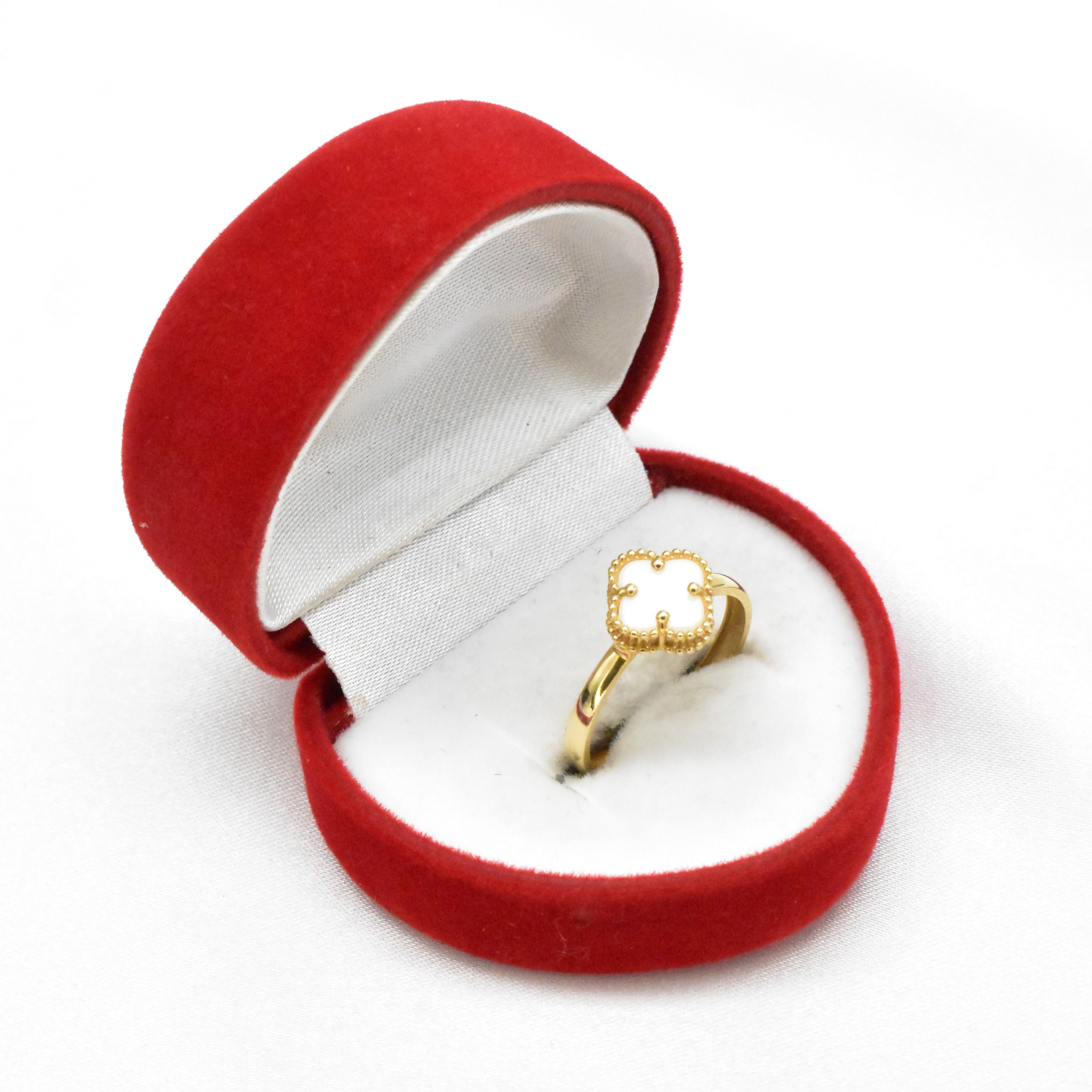 златен пръстен clover 14K бял елемент Avangard Gold