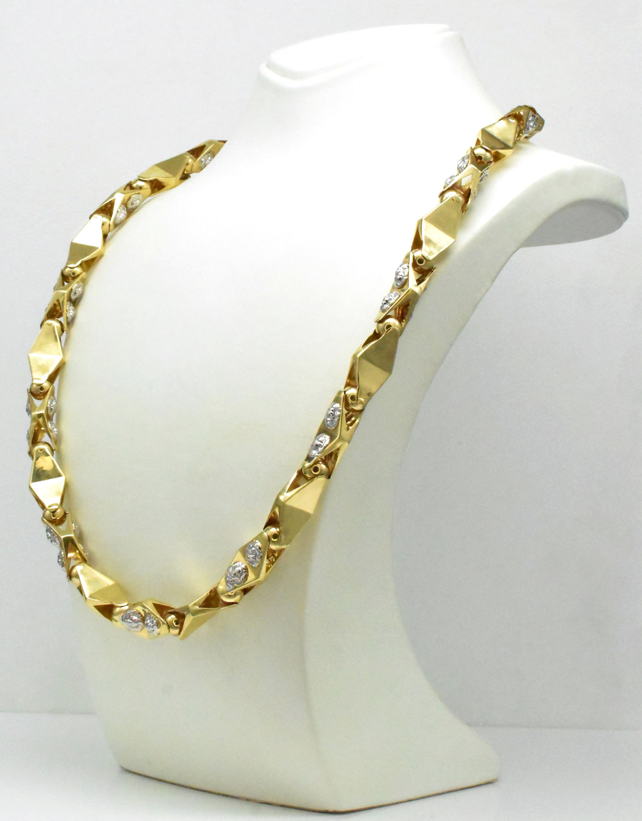 Масивен мъжки ланец от жълто злато с циркони – Avangard Gold