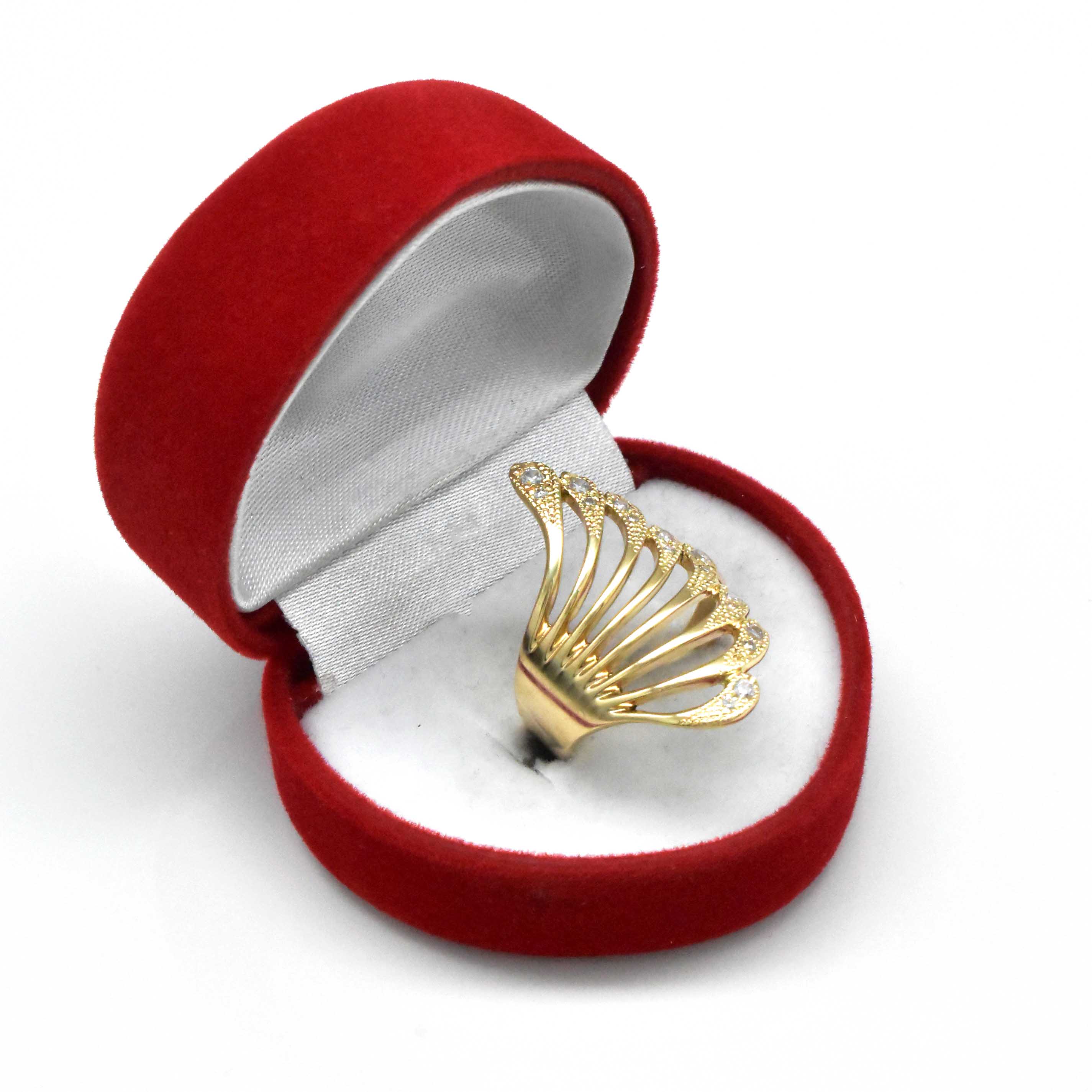 златен пръстен с цирконии елегантен модел 14k