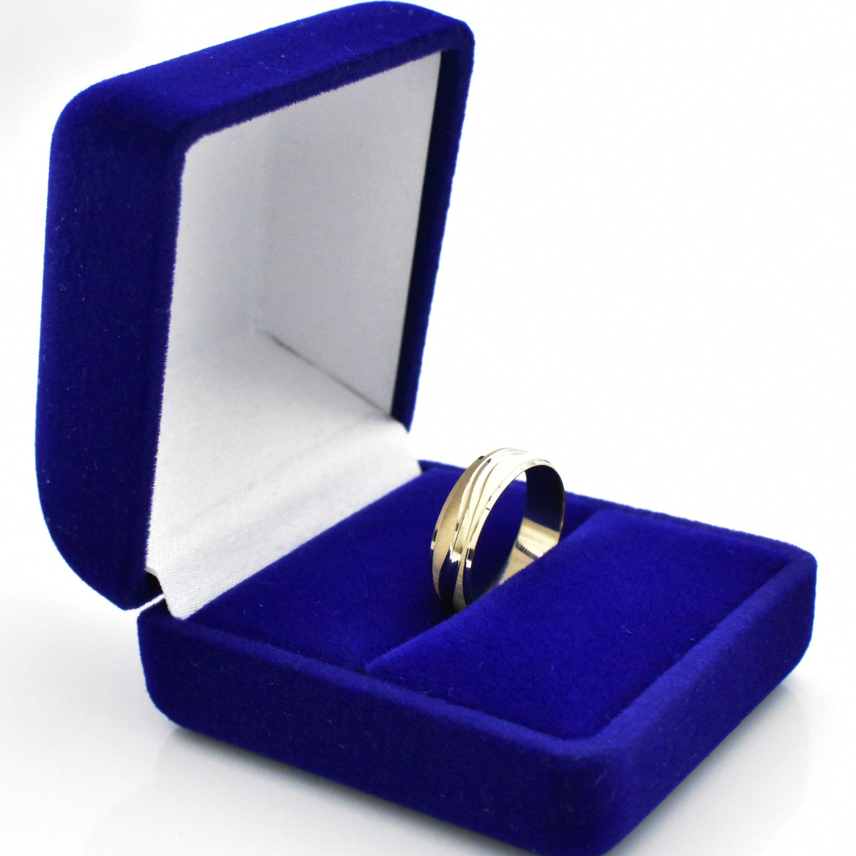 Брачна халка 14K с широчина 5мм